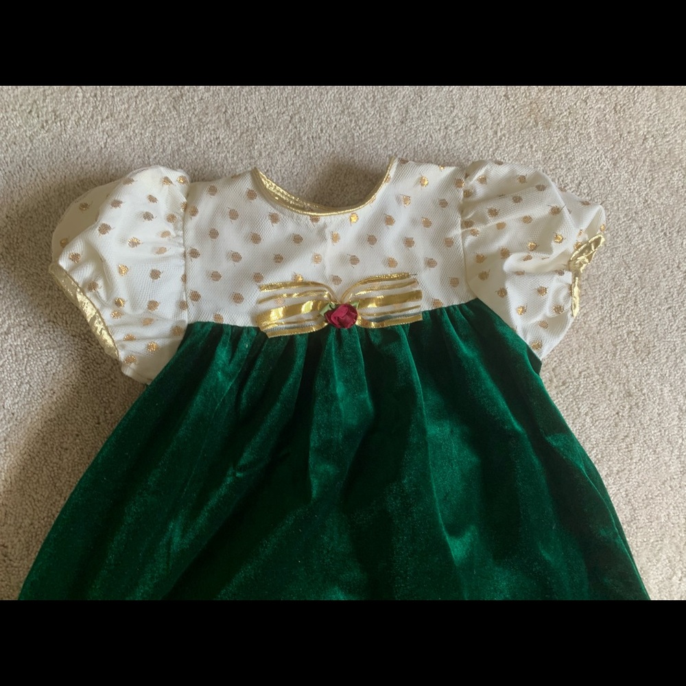 5/20🔴 Green Velvet NWOT Dress Sz 24 M  Girl With White &  Golden Dots with Bow - Picture 4 of 5